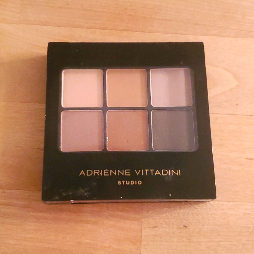 Adrienne Vittadini Mini Eyeshadow Kit